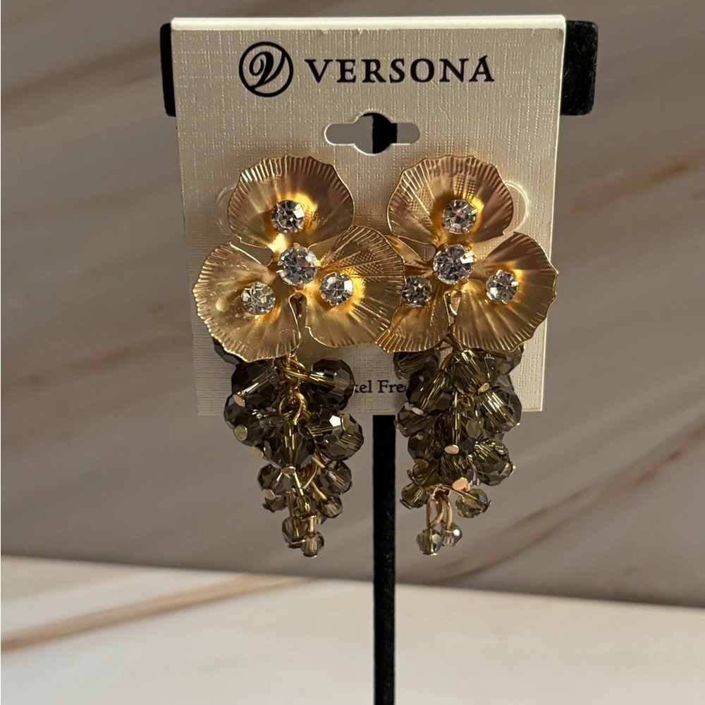 🌻Versona Gold Floral Drop Earrings